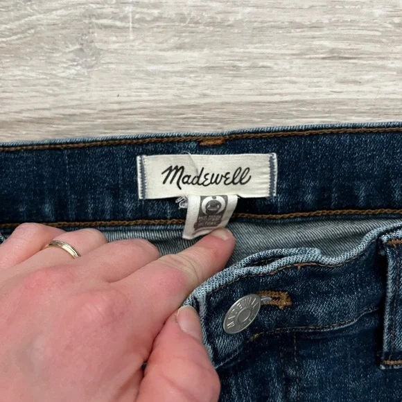 Madewell Women’s Kick Out Crop Jeans Arlen Wash Stretch - Size 29 - Picture 4 of 9